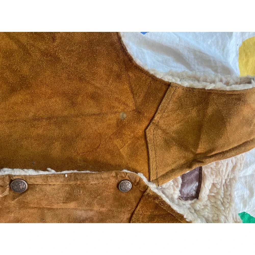 Vintage Kids Tan Suede Western Vest Faux‎ Shearling Lined Brown Medium